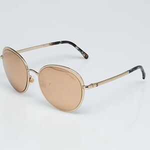 CHANEL Gold Round Sunglasses with Vintage-Inspired Design